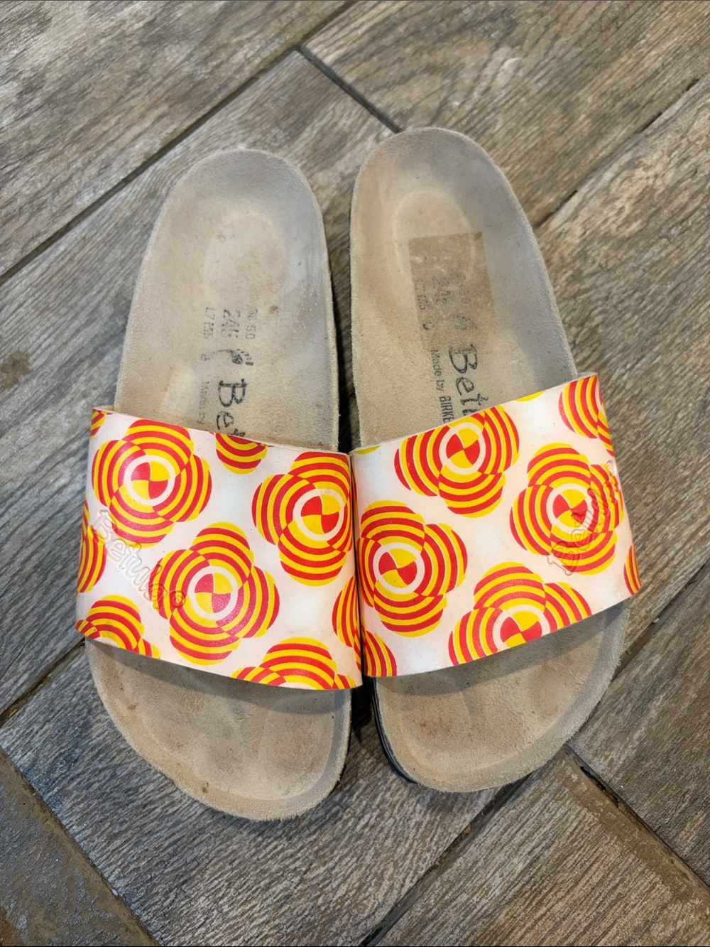 Betula by Birkenstock abstract slide sandals Size 38 narrow women’s 7